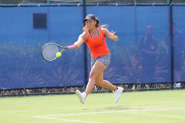 07.06.2016. Nottingham Tennis Centre, Nottingham, England. Aegon WTA Tennis Damen Nottingham Open Day 4. Tara Moore of Great Britain reaches for a forehand xDavidxKissmanx  ActionPlus11746192