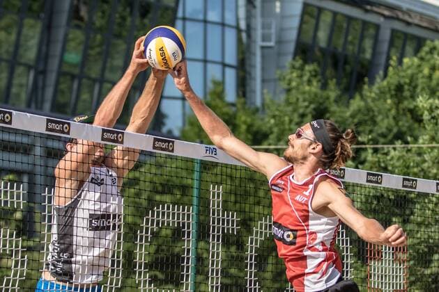 Bilder des Tages - SPORT 1 Stefan Windscheif 2 Sebastian Fuchs (GER) - 1 Felix Koraimann 2 Daniel Müllner (AUT) FiVB Worldtour Major Hamburg