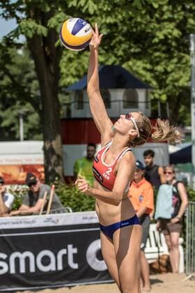 Aufschlag 2 Anni Schumacher (GER) FiVB Worldtour Major Hamburg
