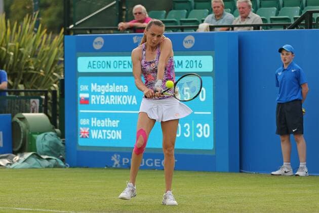 07.06.2016. Nottingham Tennis Centre, Nottingham, England. Aegon WTA Tennis Damen Nottingham Open Day 4. Magdalena Rybarikova of Slovakia on her way to victory against Heather Watson of Great Britain in three sets xDavidxKissmanx  ActionPlus11746406