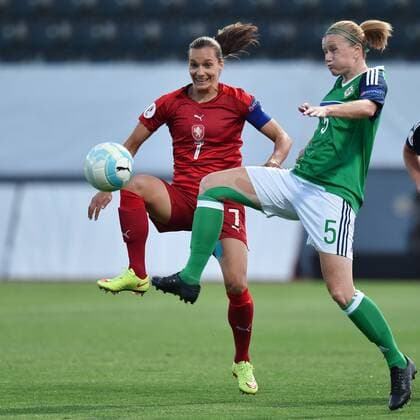 Fußball, Damen, EM Quali, Tschechien - Nordirland Julie Nelson (NIR), right, and (Lucie Martinkova (CZE) in action during the women s football European Cup 2017 qualifier match Czech Republic vs Northern Ireland, in Jablonec nad Nisou, Czech Republic, on Tuesday, June 7, 2016. (CTKxPhoto RadekxPetrasek) CTKPhotoP201606071025501  PER 9