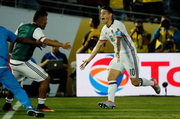 Copa America, Kolumbien - Paraguay Colombia s James Rodriguez (10) celebrates his 2-0 goal before Paraguay during the Copa America Centenario Group A match at the Rose Bowl stadium in Pasadena, California, United States, 7 June 2016. COLOMBIA VS PARAGUAY !ACHTUNG: NUR REDAKTIONELLE NUTZUNG!  SCL015 20160608-636009596632080377