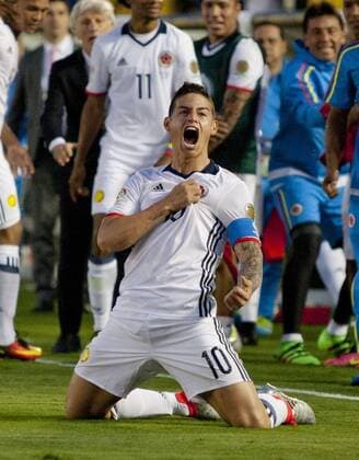 Copa America, Kolumbien - Paraguay Colombia s James Rodriguez celebrates his 2-0 goal before Paraguay during the Copa America Centenario Group A match at the Rose Bowl stadium in Pasadena, California, United States, 7 June 2016. COLOMBIA VS PARAGUAY !ACHTUNG: NUR REDAKTIONELLE NUTZUNG!  SCL023 20160608-636009599223708377