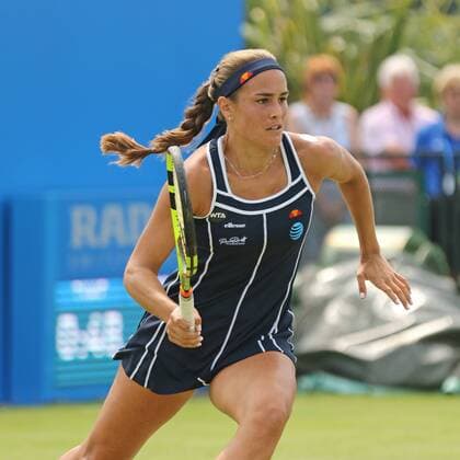 08.06.2016. Nottingham Tennis Centre, Nottingham, England. Aegon WTA Tennis Damen Nottingham Open Day 5. Monica Puig of Puerto Rica rushes to get a drop volley during her win over Michelle Larcher De Brito of Portugal xDavidxKissmanx  ActionPlus11746455