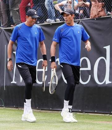 Stuttgart Tennis MercedesCup 2016, Doppel, v.l. Bob und Mike Bryan (USA)