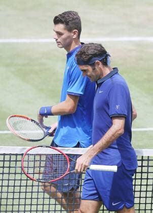 Tennis MercedesCup Stuttgart 09.06.2016 ATP Tennis Herren Tennis Turnier MeercedesCup beim TC Weissenhof in Stuttgart Roger Federer (SUI) re. mit Taylor Fritz li. (USA).