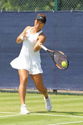 09.06.2016. Nottingham Tennis Centre, Nottingham, England. Aegon WTA Tennis Damen Nottingham Open Day 6. Xinyun Han of China plays a forehand in her doubles match xDavidxKissmanx  ActionPlus11746591
