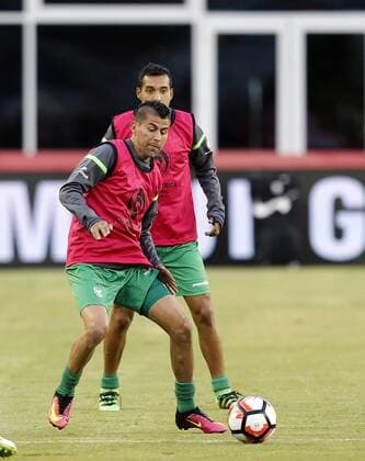 Bolivia player Juan Carlos Arce participates in a training session of the team at Gillete stadium in Foxborough, Massachusetts, United States, 9 June 2016. Bolivia will face Chile Nationalteam tomorrow during their Copa America Centenario Group D match. EFE Mauricio Duenas Castaneda BOLIVIA S TRAINING !ACHTUNG: NUR REDAKTIONELLE NUTZUNG!  FOX015 20160610-636011239586131353