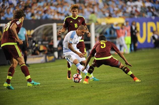 June 9, 2016 - Philadelphia, Pennsylvania, U.S - MAXIMILLANO PEREIRA (16) of Uruguay in action against ARQUIMEDES FIGUERA (5) of Venezuela during the Copa America match held at Lincoln Financial Field in Philadelphia Pa Soccer 2016-Copa America-Uruguay Vs Venezuela. - ZUMArf1_