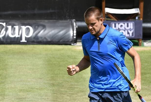 Mikhail Youzhny (RUS) Aktion jubelt über gewonnenen ersten Satz 10.06.2016 Tennis Mercedes-Cup Stuttgart Weißenhof 04.06..-12.06.2016 MercedesCup Stuttgart Weißenhof 2016