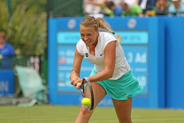10.06.2016. Nottingham Tennis Centre, Nottingham, England. Aegon WTA Tennis Damen Nottingham Open Day 7. Anett Kontaveit of Estonia gets to a low backhand xDavidxKissmanx  ActionPlus11746942