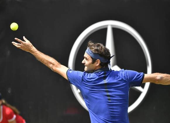 Roger Federer (SUI) Aktion vor Lobo Mercedes Aufschlag 10.06.2016 Tennis Mercedes-Cup Stuttgart Weißenhof 04.06..-12.06.2016 MercedesCup Stuttgart Weißenhof 2016