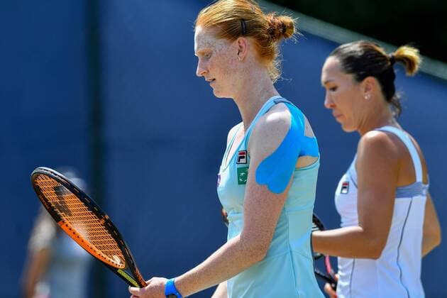 Belgian Alison Van Uytvanck pictured during a tennis game between Belgian Alison Van Uytvanck and Jelena Jankovic versus Swiss Xenia Knoll and Serbian Aleksandra Krunic during the semi finals of the women s doubles tournament at Ricoh Open WTA Tennis Damen tennis tournament in Rosmalen, the Netherlands, Friday 10 June 2016. LUCxCLAESSEN  x04868891x