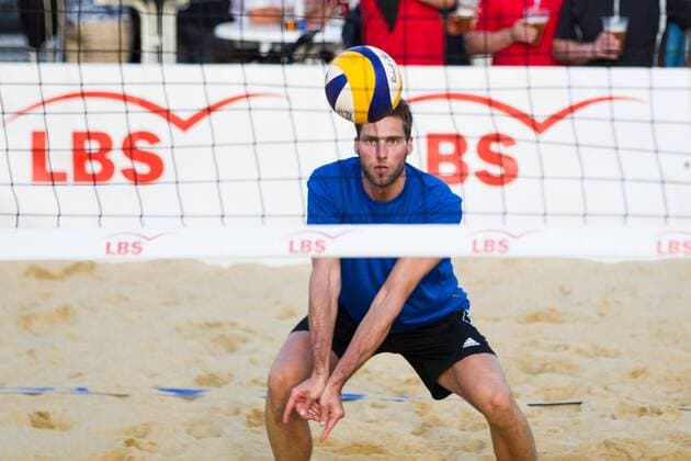 Annahme Simon Tischer (VfB Friedrichshafen); LBS Cup Beachvolleyball Friedrichshafen, Promenade, Friedrichshafen Germany, 20160610; Friedrichshafen Copyright: Wuechnerx xEibner-Pressefoto EP_nwr