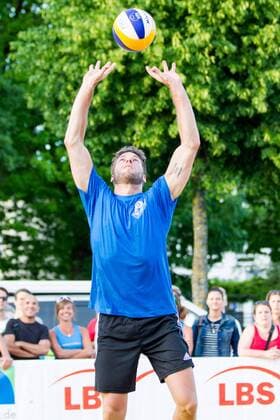 Zuspiel Simon Tischer (VfB Friedrichshafen); LBS Cup Beachvolleyball Friedrichshafen, Promenade, Friedrichshafen Germany, 20160610; Friedrichshafen Copyright: Wuechnerx xEibner-Pressefoto EP_nwr