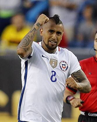 Chile player Arturo Vidal celebrates his 1-0 goal before Bolivia during their Copa America Centenario soccer match at Gillete Stadium in Foxborough, Massachusetts, United States, 10 June 2016. CHILE VS BOLIVIA Länderspiel Nationalmannschaft !ACHTUNG: NUR REDAKTIONELLE NUTZUNG!  FOX020 20160611-636012099099440155