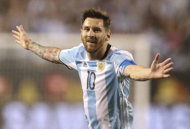 Argentina midfielder Lionel Messi celebrates a goal before Panama during the first half of the Copa America Centenario Group D match at the Soldier Field in Chicago, Illinois, United States, 10 June 2016. ARGENTINA VS PANAMA !ACHTUNG: NUR REDAKTIONELLE NUTZUNG!  CHC050 20160611-636012192987753842