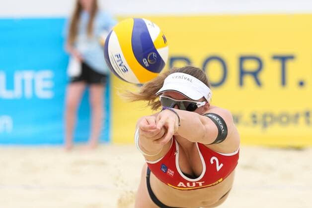 Beach volleyball Beachvolleyball - CEV Continental Cup BADEN BEI WIEN,AUSTRIA,11.JUN.16 - BEACH VOLLEYBALL - CEV Continental Cup, ladies, final. Image shows Katharina Schuetzenhoefer (AUT). GEPAxpictures xPhilippxBrem