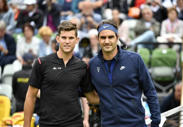 Dominic Thiem (AUT) (links) mit Roger Federer (SUI) (rechts) vor Matchbeginn 11.06.2016 Halbfinale Tennis Mercedes-Cup Stuttgart Weißenhof 04.06..-12.06.2016 MercedesCup Stuttgart Weißenhof 2016