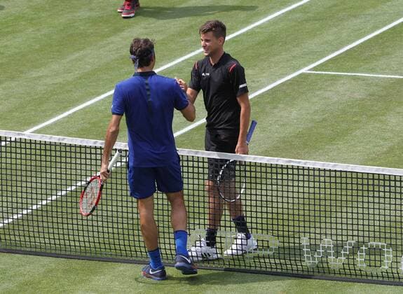 11.06.2016, Mercedes Cup Stuttgart, ATP Tennis Herren Tour, Tennis im Bild: Dominic Thiem (AUT) siegt vs Roger Federer