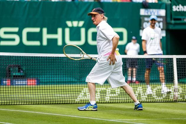 GER., Gerry Weber Open, Showmatch Otto Waalkes vs Christopher Kas 11.06.2016, Gerry Weber Stadion, Halle in Westfalen, GER, Gerry Weber Open, Turniertag 1, im Bild Komiker Otto Waalkes während des Showmatches Foto @ nordphoto Rauch Local Caption nordphotoxrauch