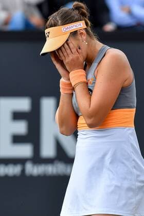 Swiss Belinda Bencic shows defeat after a tennis game between Swiss Belinda Bencic and French Kristina Mladenovic in the semi-finals of the women s singles at the Ricoh Open WTA Tennis Damen tennis tournament in Rosmalen, the Netherlands, Saturday 11 June 2016. LUCxCLAESSEN  x04869629x