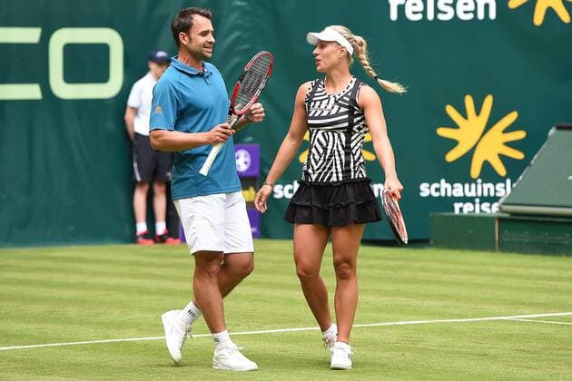 Tennis Gerry Weber Open 2016 am 11.06.2016 im Gerry-Weber-Stadion in Halle ( Westf. ) Champions Trophy Nicolas Kiefer ( Deutschland ), links - Angelique Kerber ( Deutschland ), rechts xRx