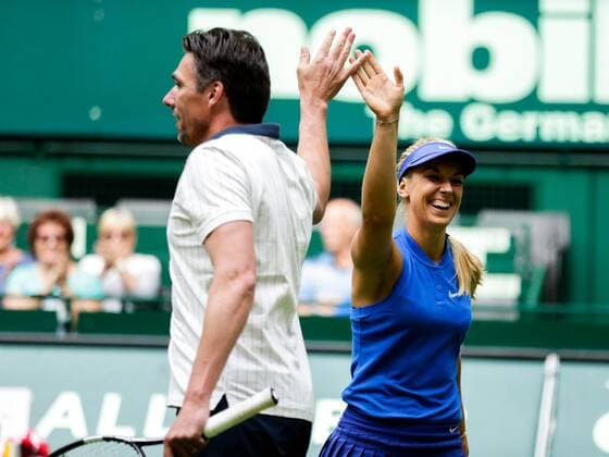 Bilder des Tages - SPORT GER., Gerry Weber Open, Champions Trophy 11.06.2016, Gerry Weber Stadion, Halle in Westfalen, GER, Gerry Weber Open, Turniertag 1, Champions Trophy, im Bild Sabine Lisicki mit Michael Stich Foto @ nordphoto Rauch Local Caption nordphotoxrauch