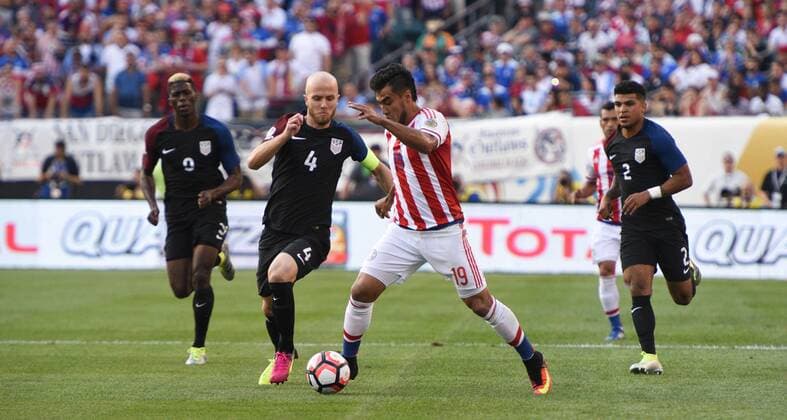 June 11, 2016 - Philadelphia, Pennsylvania, U.S - MICHAEL BRADLEY of the USA in action against Paraguay s DARIO LEZCANO during the Copa America match played at Lincoln Financial Field in Philadelphia Pa Soccer 2016-Copa America-USA Vs Paraguay. - ZUMArf1_
