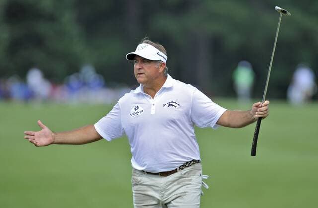 June 11, 2016: Ken Duke reacts to the crowd after completing his putt on the the 16th green during the third round of the FedEx St. Jude Classic at TPC Southwind in Memphis, Tennessee. Austin McAfee CSM PGA Golf Herren 2016: FedEx St. Jude Classic JUNE 11 - ZUMAc04_