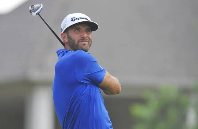 June 11, 2016: Dustin Johnson watches his shot down the 18th fairway during the third round of the FedEx St. Jude Classic at TPC Southwind in Memphis, Tennessee. Austin McAfee CSM PGA Golf Herren 2016: FedEx St. Jude Classic JUNE 11 - ZUMAc04_