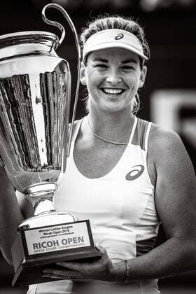 American Coco Vandeweghe celebrates with the trophy after winning a tennis game between French Kristina Mladenovich and American Coco Vandeweghe in the finals of the women s singles at the Ricoh Open WTA Tennis Damen tennis tournament in Rosmalen, the Netherlands, Sunday 12 June 2016. LUCxCLAESSEN  x04869842x