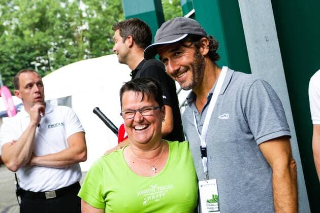 GER, ATP Tennis Herren Gerry Weber Open 12.06.2016, ATP, Gerry Weber Stadion, Halle in Westfalen, GER, Gerry Weber Open, Turniertag 2, im Bild Karl-Heinz Riedle erfüllt Fotowünsche Foto @ nordphoto Rauch Local Caption nordphotox xRauch