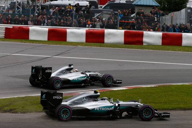 Formel 1, GP Kanada Motorsports: FIA Formula One World Championship WM Weltmeisterschaft 2016, Grand Prix of Canada, 44 Lewis Hamilton (GBR, Mercedes AMG Petronas F1 Team), 6 Nico Rosberg (GER, Mercedes AMG Petronas F1 Team), xWWx