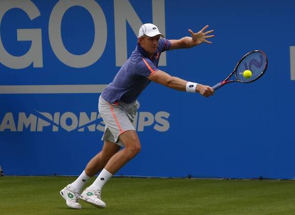 13.06.2016. Queens Club, London, England. Aegon Queens Tennis Championships Day One. Kevin Anderson (RSA) hits a backhand during his singles qualifying match against Jiri Vesely (CZE). xAlanxMartinx  ActionPlus11748690