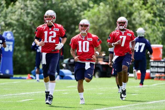 Monday, June 13, 2016: New England Patriots quarterback Tom Brady (12), quarterback Jimmy Garoppolo (10) and quarterback Jacoby Brissett (7) warm up at the New England Patriots organized team activities held on the practice field at Gillette Stadium, in Foxborough, Massachusetts. NFL American Football Herren USA 2016: Patriots OTA JUN 13 - ZUMAc04_