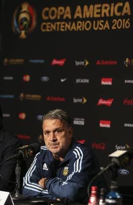 Argentina s head coach Gerardo Martino addresses a press conference PK Pressekonferenz at the Starfire Sports in Seattle, Washington, United States, 13 June 2016. Argentina will face Bolivia tomorrow during their Copa America Group D match. EFE David Fernandez ARGENTINA S TRAINING SESSION !ACHTUNG: NUR REDAKTIONELLE NUTZUNG!  SEA026 20160614-636014759968949078