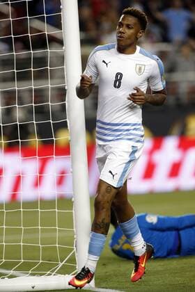 Uruguay player Abel Hernandez reacts after scoring his second goal of the game against Jamaica in the second half during the soccer game of Copa America Centenario in Santa Clara, California, EEUU, 13 June 2016. URUGUAY VS JAMAICA !ACHTUNG: NUR REDAKTIONELLE NUTZUNG!  STC001 20160614-636014856741568148