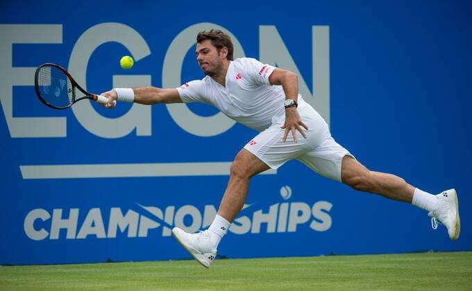 (160614) -- LONDON, June 14, 2016 -- Stan Wawrinka of Switzerland returns a shot during his singles first round match against Fernando Verdasco of Spain during day two of the ATP Tennis Herren 500 Aegon Championships at the Queen s Club in London, Britain on June 14, 2016. ) (SP)BRITAIN-LONDON-TENNIS-AEGON CHAMPIONSHIPS-WAWRINKA VS VERDASCO JonxBuckle 