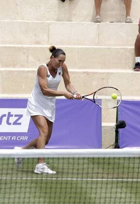 Serbian Jelena Jankovic returns the ball to Croatian Ana Konjuh during the first round of the Mallorca Open 2016 played at Santa Ponsa court in Majorca, Balearics Islands, Spain on 14 June 2016. Ana Konjuh vs Jelena Jankovic !ACHTUNG: NUR REDAKTIONELLE NUTZUNG!  20160614-636015314303324984