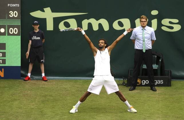 Bilder des Tages - SPORT Foto : Dustin Brown ( GER ) Tennis-Turnier Gerry Weber Open im westfälischen Halle am Di. 14.06.2016