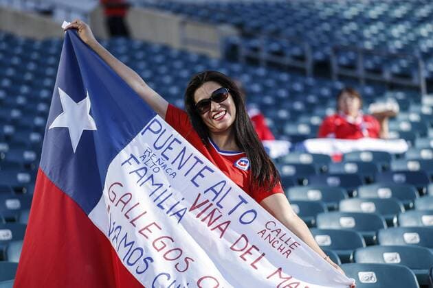 Copa America, Chile - Panama, Fans A Chile fan poses before the Copa America Centenario Group D match between Panama and Chile at the Lincoln Financial Field in Philadelphia, Pennsylvania, United States, 14 June 2016. CHILE VS PANAMA !ACHTUNG: NUR REDAKTIONELLE NUTZUNG!  PHI014 20160615-636015503989301080