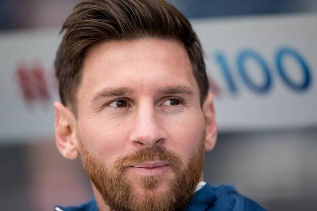 Copa America, Argentinien - Bolivien Argentina player Lionel Messi sits at the bench during their Copa America Centenario match at the Century Field in Seattle, United States, 14 June 2016. ARGENTINA VS BOLIVIA !ACHTUNG: NUR REDAKTIONELLE NUTZUNG!  SEA024 20160615-636015632998384150