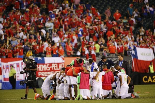Copa America, Chile - Panama Panama players pray after their Copa America Centenario Group D match at the Lincoln Financial Field in Philadelphia, Pennsylvania, United States, 14 June 2016. CHILE VS PANAMA !ACHTUNG: NUR REDAKTIONELLE NUTZUNG!  PHI061 20160615-636015638534197033