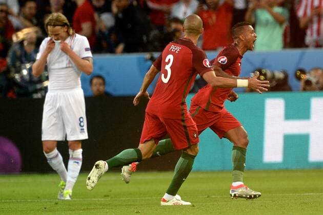 14.06.2016, Stade Geoffroy Guichard, Saint Etienne, FRA, UEFA EURO EM Europameisterschaft Fussball Frankreich, Portugal vs Island, Gruppe F, im Bild Nani of Portugal (right) celebrates scoring their first goal to make it Portugal 1 Iceland 0 Nani of Portugal (right) celebrates scoring their first goal to make it Portugal 1 Iceland 0 during Group F match between Portugal and Iceland of the UEFA EURO 2016 France at the Stade Geoffroy Guichard in Saint Etienne, France on 2016 06 14. E Saint Etienne  EX_FOCUS_FIL  