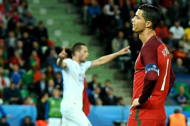 14.06.2016, Stade Geoffroy Guichard, Saint Etienne, FRA, UEFA EURO EM Europameisterschaft Fussball Frankreich, Portugal vs Island, Gruppe F, im Bild Cristiano Ronaldo of Portugal is disappointed Cristiano Ronaldo of Portugal is disappointed during Group F match between Portugal and Iceland of the UEFA EURO 2016 France at the Stade Geoffroy Guichard in Saint Etienne, France on 2016 06 14. Saint Etienne  EX_FOCUS_FIL  