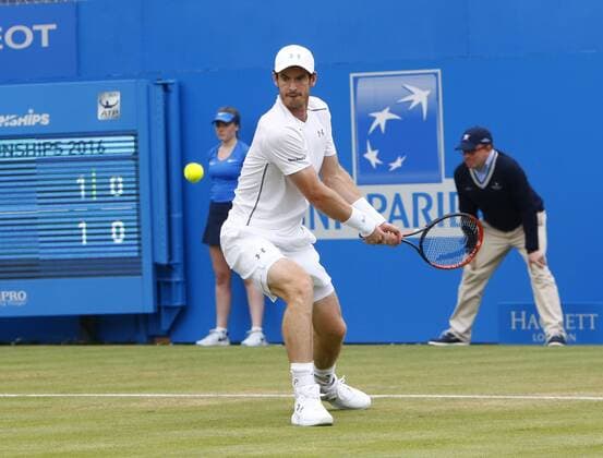 16.06.2016. Queens Club, London, England. Aegon Queens Tennis Championships Day Four. Reigning Queens singles champion Andy Murray hits a backhand in his 2nd round match against Aljaz Bedene (GBR). xAlanxMartinx  ActionPlus11749950