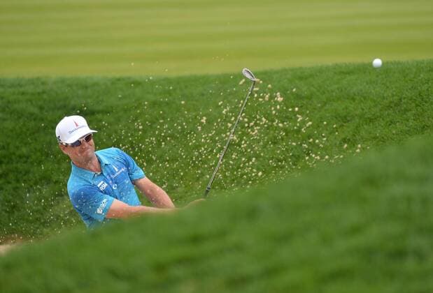 Zach Johnson hits out of a bunker on the 16th hole during the first round of the 2016 U.S. Open at Oakmont Country Club in Oakmont, Pennsylvania on June 15, 2016.  OAK20160616318 KEVINxDIETSCH