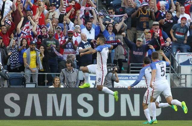 USA s Clint Dempsey (8) celebrates after scoring a goal Ecuador in a 2016 Copa America Centenario soccer quarterfinals at CenturyLink Field in Seattle, Washington on June 16, 2016. USA beat Ecuador 2-1 to advance to the semi-finals.  SEA2016061611 JIMxBRYANT