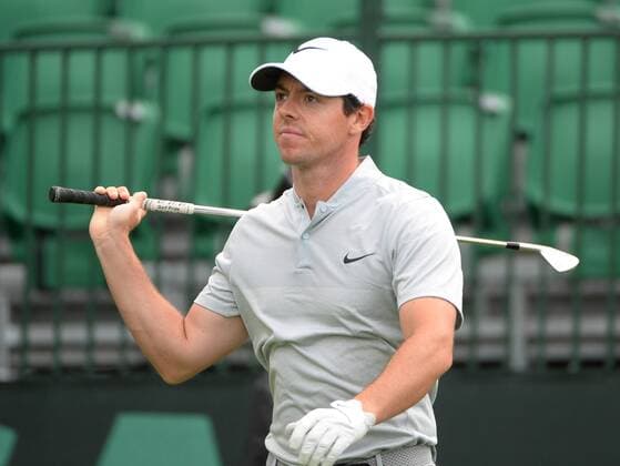 Rory McIlroy, of Northern Ireland, is not pleased with his tee shot on the 16th hole during the Friday round of the U.S. Open golf championship at Oakmont Country Club near Pittsburgh, Pennsylvania on June 17, 2016. McIlroy was finishing his first round due to rain delay yesterday and will play his second 18 later today.  OAK20160617102 PATxBENIC